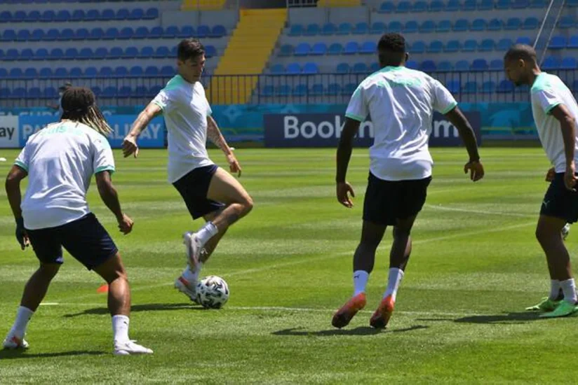 AVRO-2020: İsveçrə millisi Bakıda oyun öncəsi son məşqə çıxdı