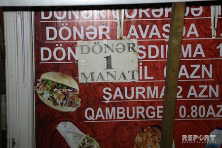Bakıda 3 naməlum şəxs dönərçiyə ağır bıçaq xəsarətləri yetirib - FOTO
