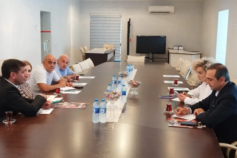 Xarici media nümayəndələri Mətbuat Şurasında olublar