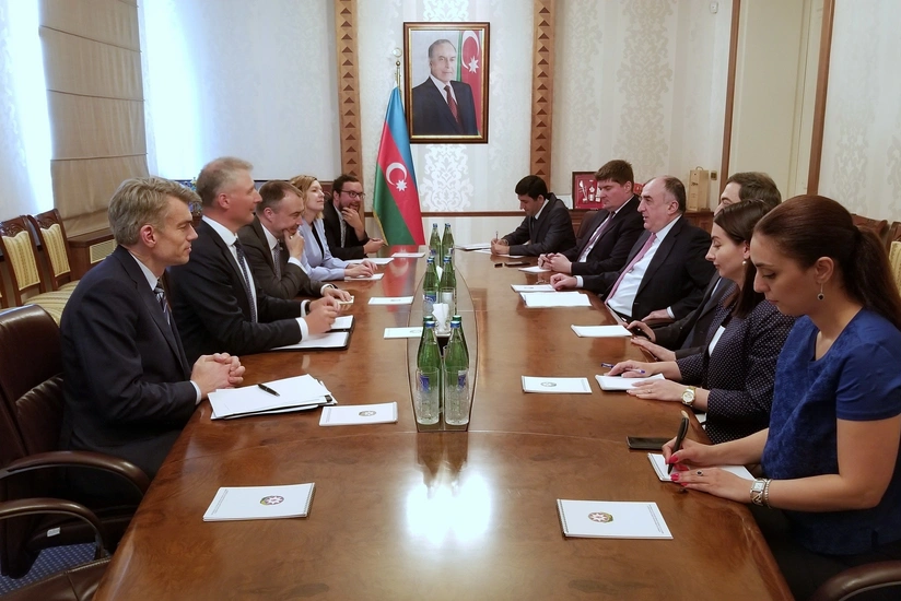 Elmar Məmmədyarov: Erməni snayperin atəşi danışıqlar prosesinə zərbə vurub