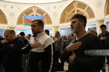 Bakıda Qədr gecəsi keçirilir - FOTOREPORTAJ
