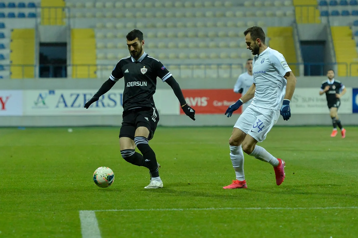 Legiya Mahir Emrelinin transferini açıqlamağa hazırlaşır