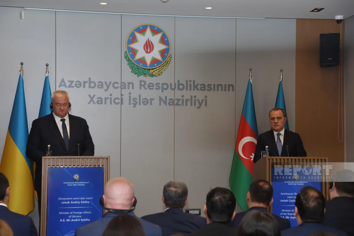 Jeyhun Bayramov informs Ukrainian counterpart about ongoing peace talks with Armenia