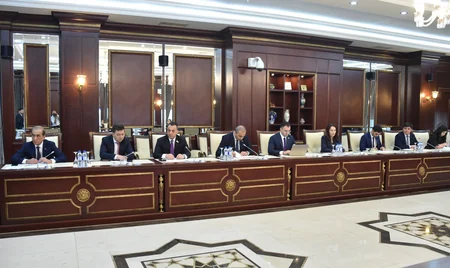 Hüquq siyasəti və dövlət quruculuğu komitəsinin payız sessiyası üçün iş planı təsdiqlənib
