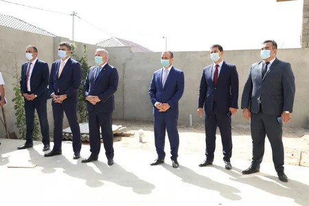 “Azəriqaz” rəhbərliyi sürüşmə zonasından köçürülən vətəndaşların müraciətlərini dinləyib