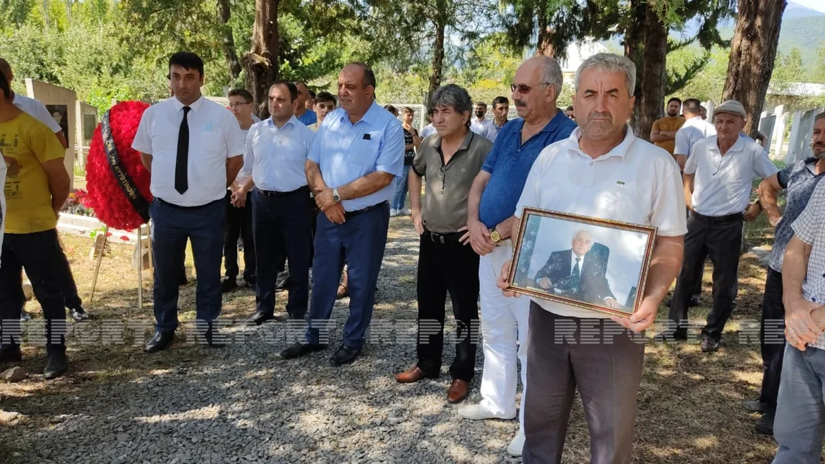 Professor Yəhya Kərimov dəfn olunub