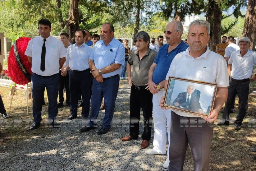 Professor Yəhya Kərimov dəfn olunub