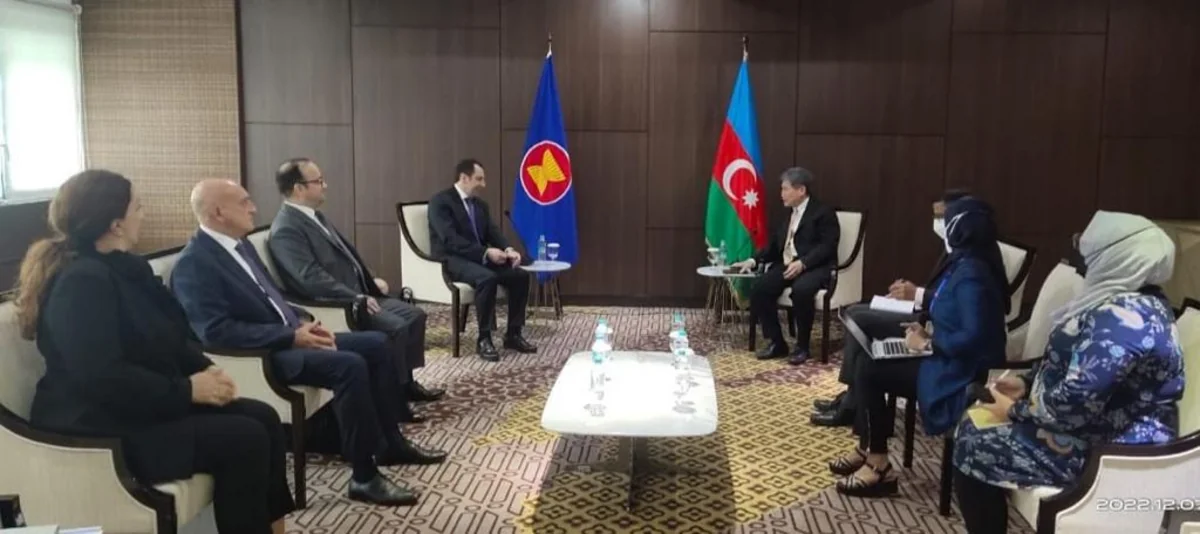 XİN başçısının müavini ASEAN-ın Baş katibi ilə görüşüb