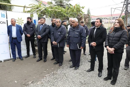 Azəriqaz rəsmiləri Şəmkir sahibkarlarının problemləri ilə tanış olub