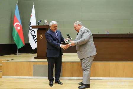 SOCAR-da dövlət təltiflərinə layiq görülmüş neftçilərə orden və medallar təqdim olunub