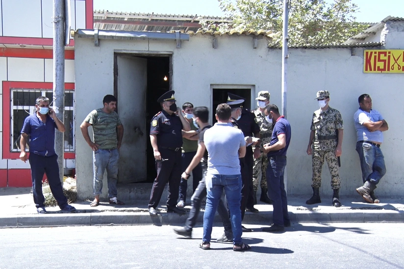 Bakı polisi qanunsuz heyvan kəsiminə qarşı reyd keçirib