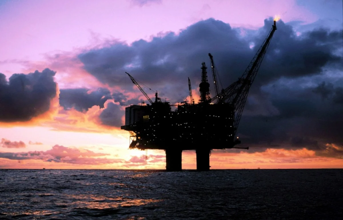Нефть Brent подешевела до $50 за баррель, достигнув минимальной цены за 5,5 лет
