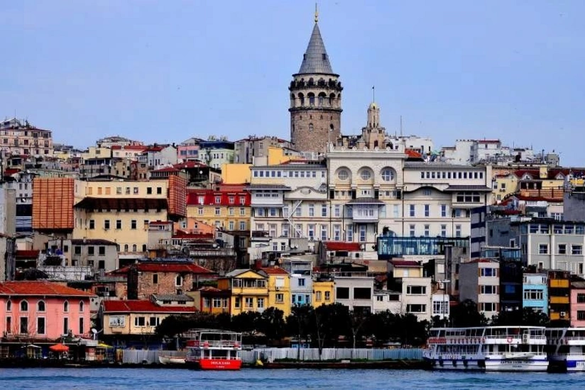 İstanbulun 6 rayonunda kütləvi tədbir və mitinqlər qadağan edilib