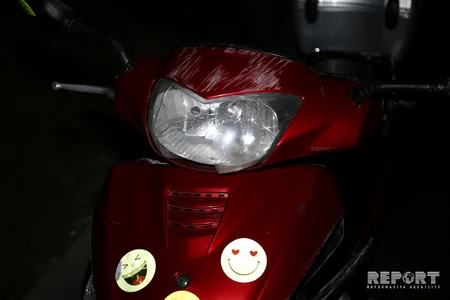 Bakıda motosiklet taksi ilə toqquşub, xəsarət alan var - VİDEO
