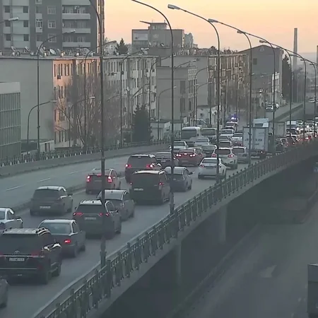 Bakının bir sıra yollarında tıxac yaranıb