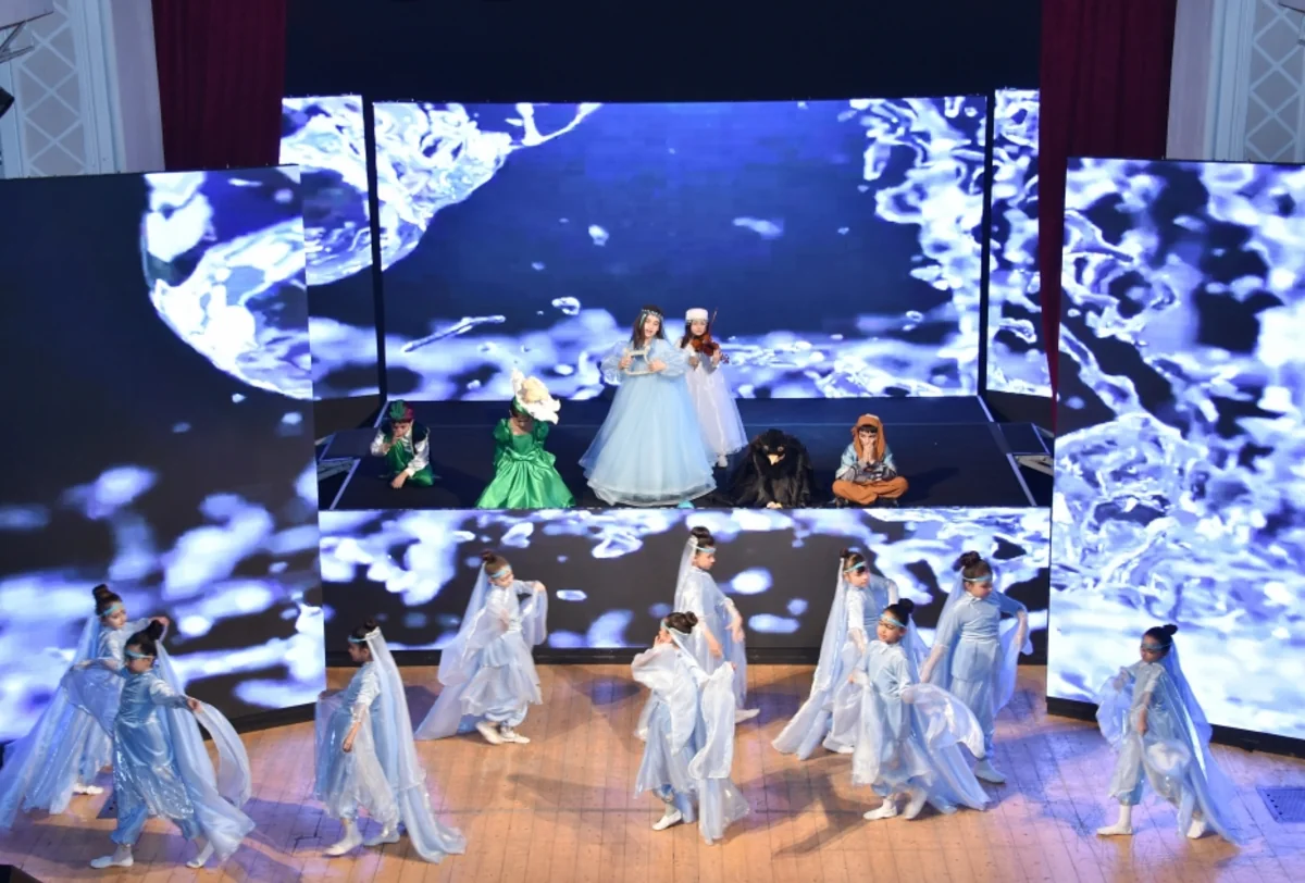 Mahnı Teatrında “Qızıl Toxum” tamaşası nümayiş etdirilib