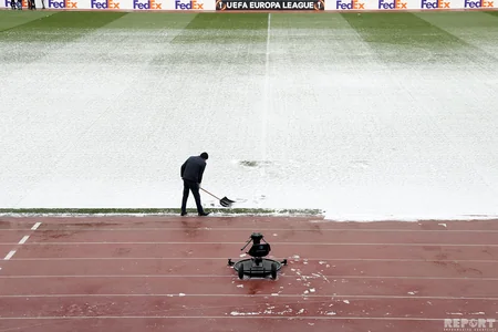 Qarabağ - Fiorentina oyunu üçün stadion qardan təmizlənir - FOTOREPORTAJ