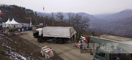 Russian peacekeepers dismantle their tents set up in protest area, take away containers - VIDEO