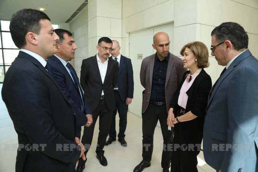 ATƏT-in nümayəndəsi şəhid jurnalistlərin yaxınları ilə görüşüb