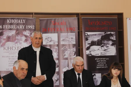 Gürcü gənclər ​“Xocalıya ədalət!” imzatoplama aksiyasına qoşulub