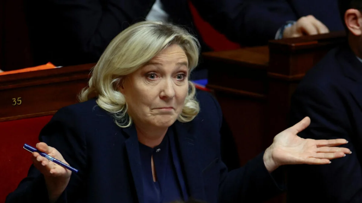 Le Pen Fransa hakimiyyətini fırıldaqçılıqda ittiham edib