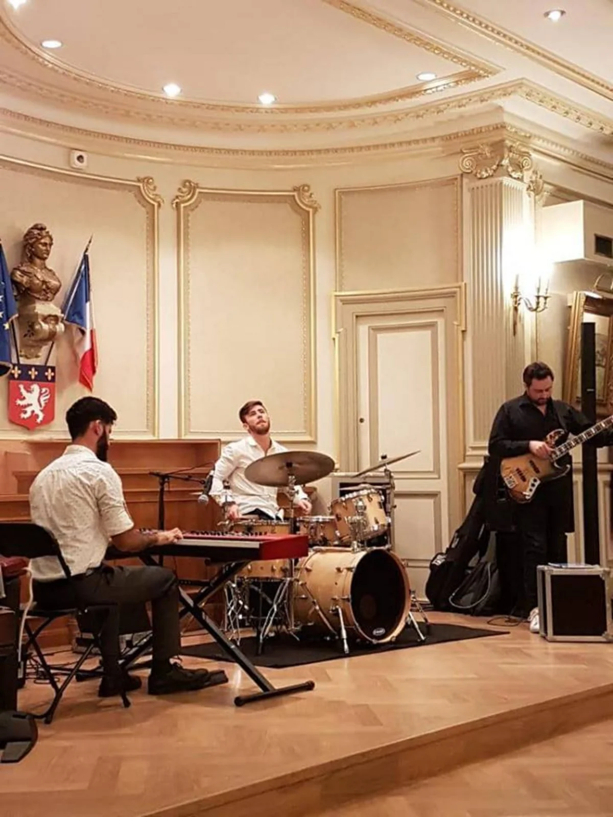 Lion şəhərində Azərbaycan muğam-caz konserti keçirilib