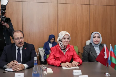 Türkiyə və Azərbaycan nazirlikləri arasında əməkdaşlıq sənədi imzalanıb