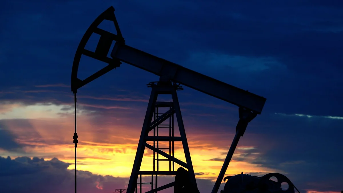 МЭА понизило прогноз по добыче нефти в мире в 2024 году