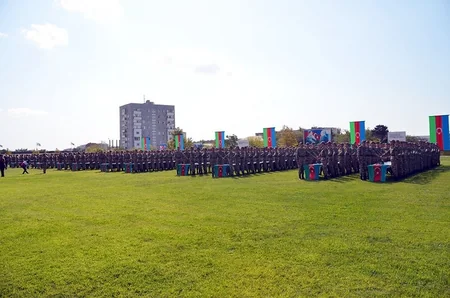 Müdafiə Nazirliyinin xüsusi təyinatlı təhsil müəssisələrində andiçmə mərasimləri keçirilib