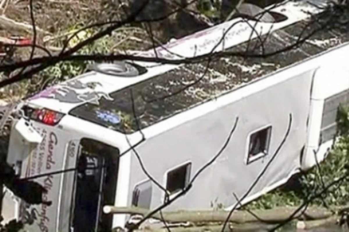 ​Braziliyada turist avtobusu aşıb, 14 nəfər ölüb