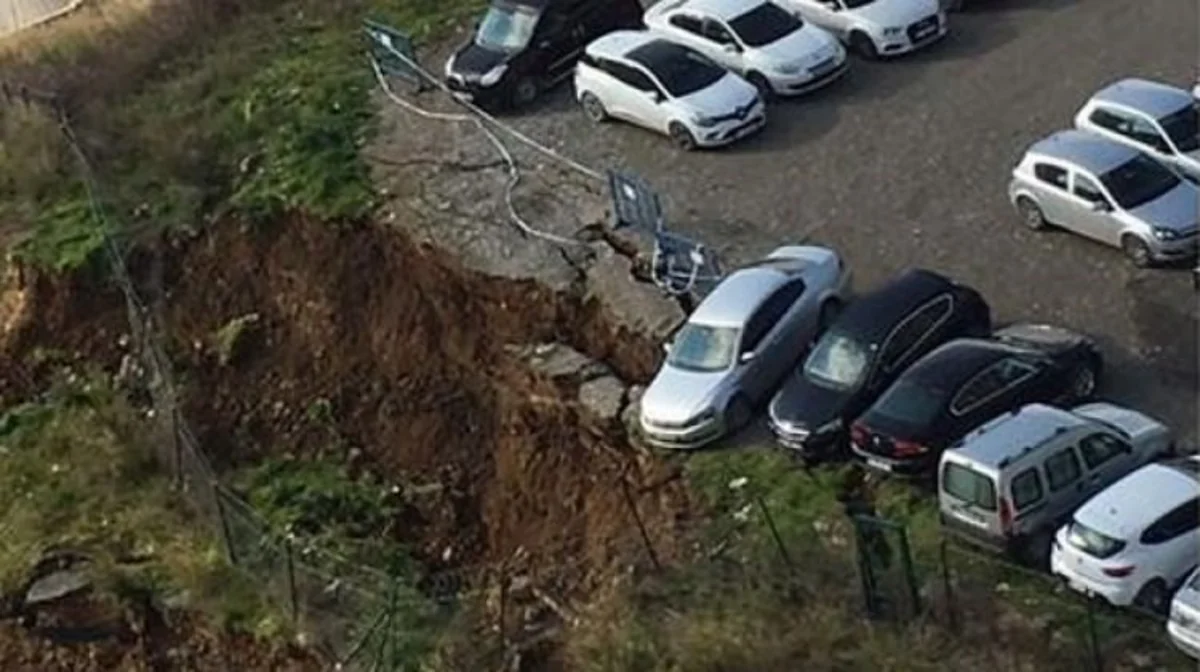 Landslide occured in Ataşehir, Istanbul