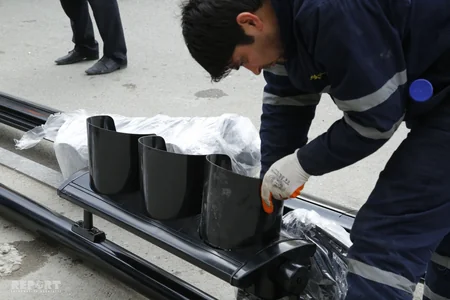 Bakıda tıxac yaradan piyada keçidlərinin qarşısında işıqfor quraşdırılır - FOTO