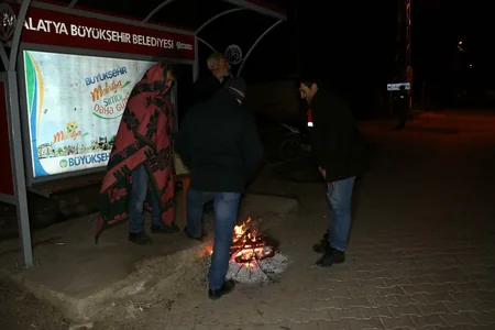 Türkiyənin ağrılı günü - zəlzələ bölgəsindən  - FOTOREPORTAJ