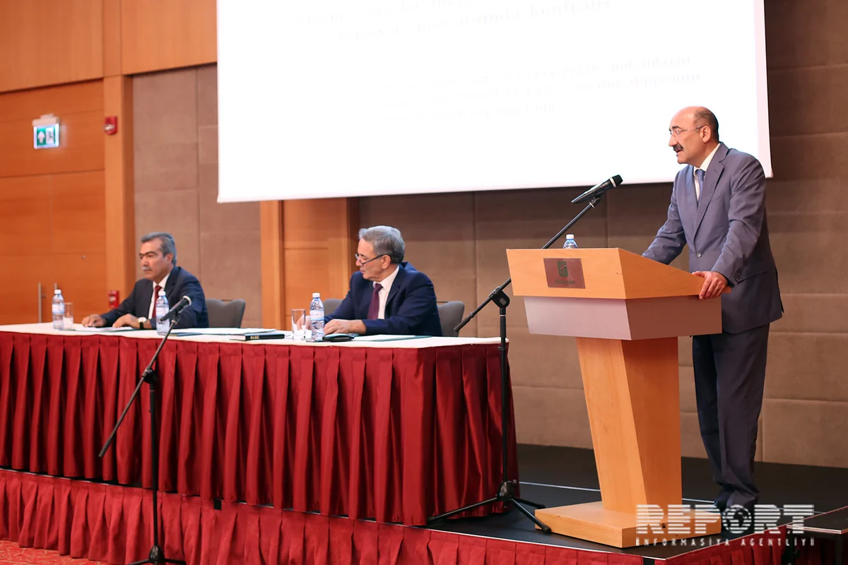 Əbülfəs Qarayev: “Azərbaycanda turizm sahəsində monopoliya yoxdur