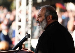 Ереванский суд арестовал подозреваемого в захвате власти архиепископа Баграта