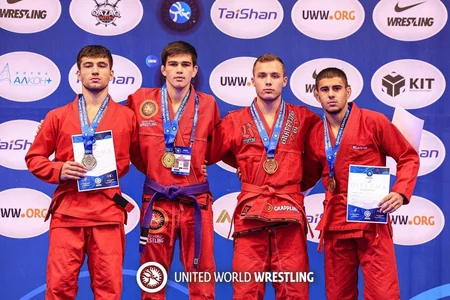 Azərbaycan qrapplinqçiləri dünya çempionatında doqquz medal qazanıblar