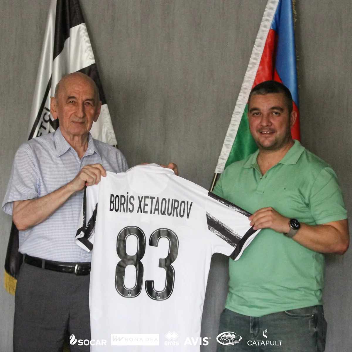 Neftçi Boris Xetaqurovu təbrik edib