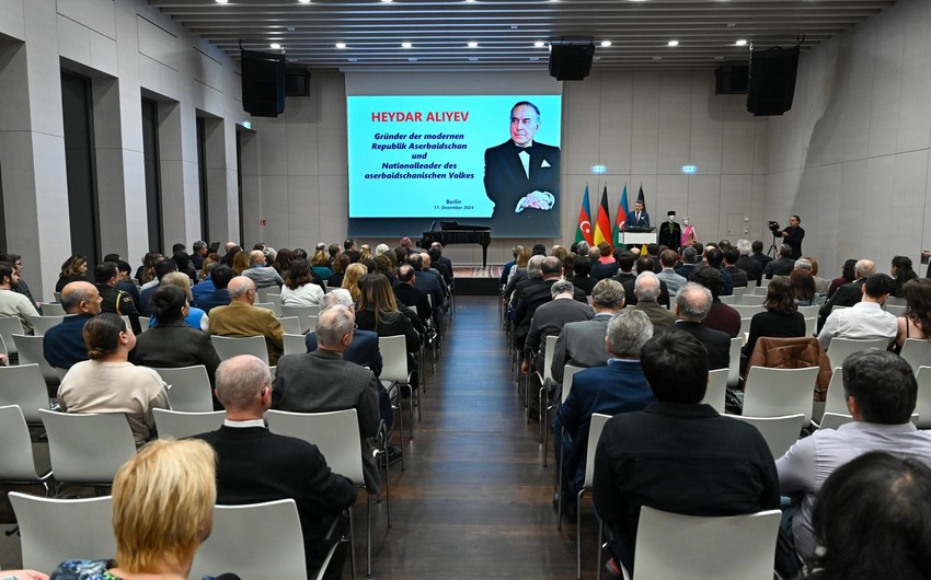 Azərbaycanın Berlindəki səfirliyində Heydər Əliyevin anım mərasimi keçirilib