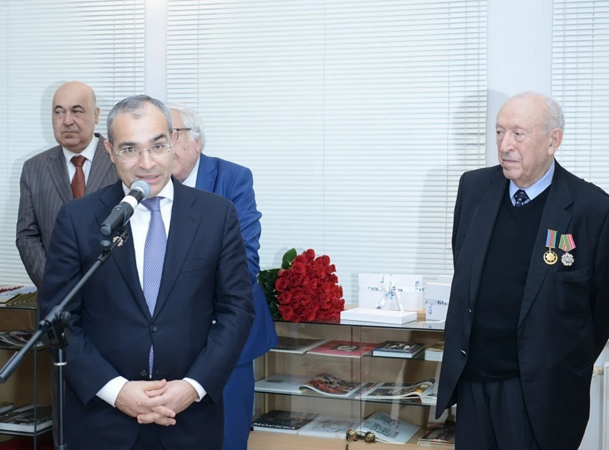 “Bank VTB Azərbaycan” Tahir Salahovun rəsm əsərlərindən ibarət xüsusi təqvim hazırlayıb