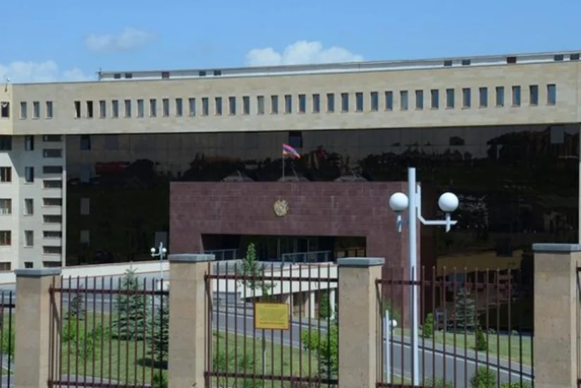 В Армении полномочия двух полковников приостановлены, идет расследование