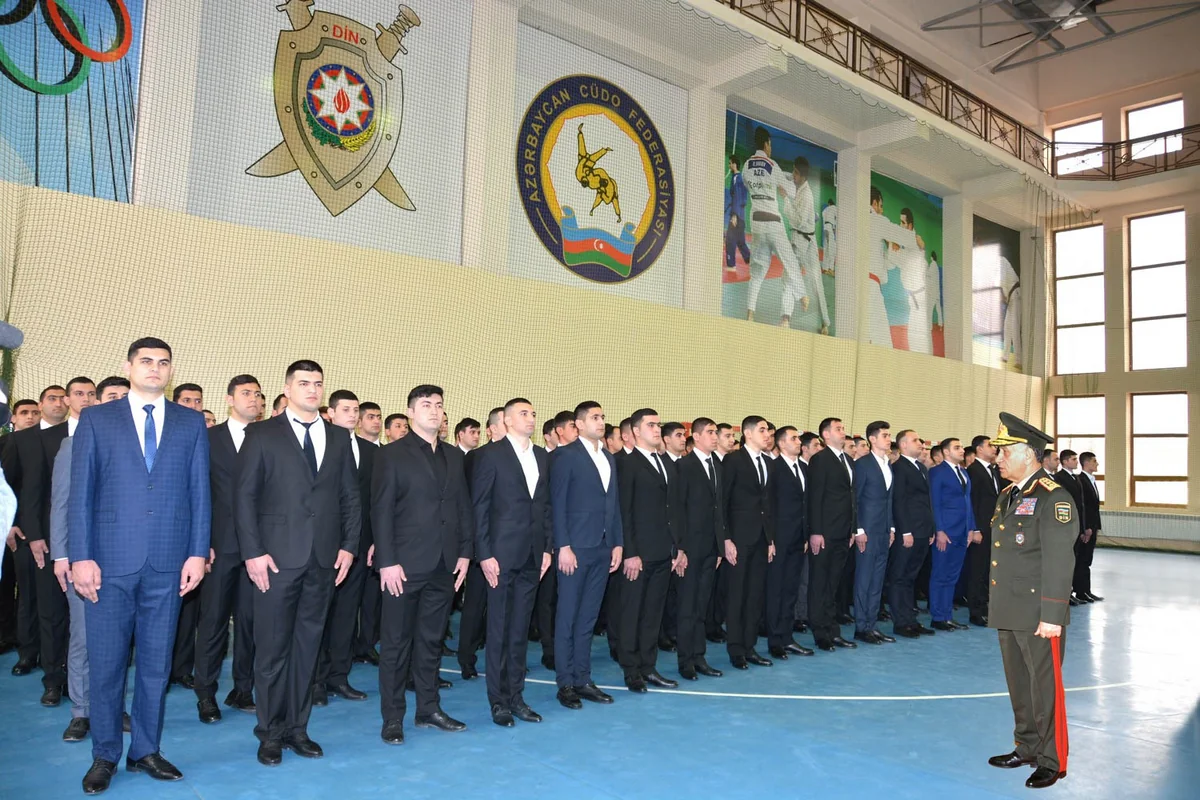 Ramil Usubov Əlahiddə Çevik Polis Alayında sıra baxışı keçirib