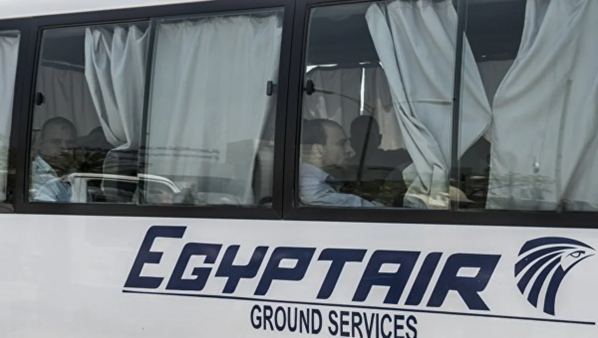 Французский корабль начал поиски черных ящиков самолета EgyptAir