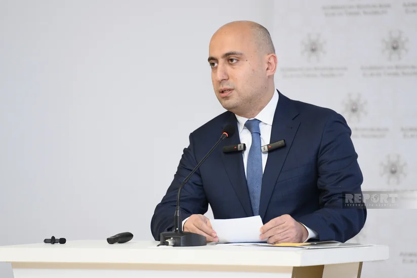 Emin Əmrullayev bəzi məktəblərdə tibbi kabinetlərin olmamasının səbəblərini açıqlayıb