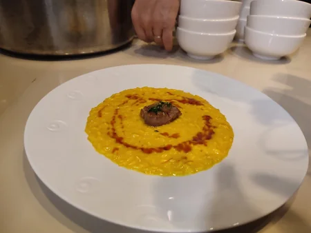 Italian chef uses Azerbaijani saffron during master class in Baku