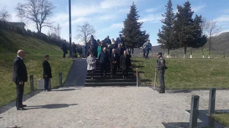 Quba Soyqırımı Memorial Kompleksində soyqırımı qurbanları anılır