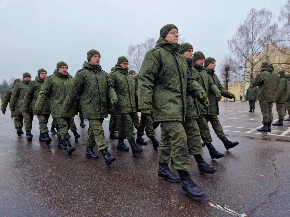 Россия может разрешить лицам без гражданства служить в армии
