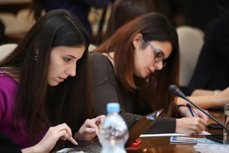 Azərbaycanda qadınların siyasi iştirakçılığı mövzusunda dinləmə keçirilib - FOTO