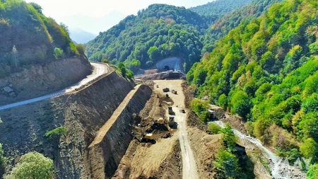 Toğanalı-Kəlbəcər-İstisu yolunun və Murovdağ tunelinin inşası davam etdirilir