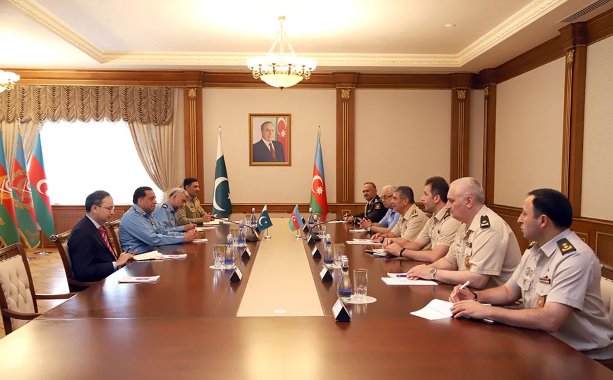 Zakir Hasanov meets with Commander of Air Force of Pakistan