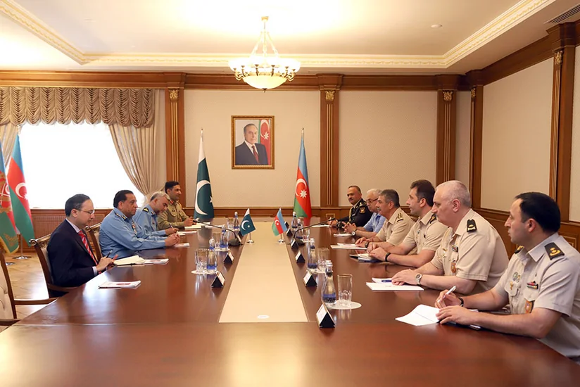 Закир Гасанов встретился с командующим ВВС Пакистана